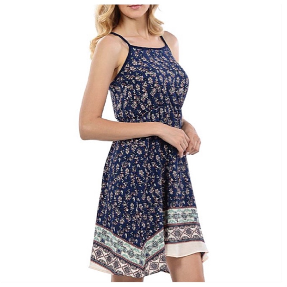 💥$5 CLEARANCE💥 L Boho Sundress Haute Apparel Boutique, Floral Aztec Border Print